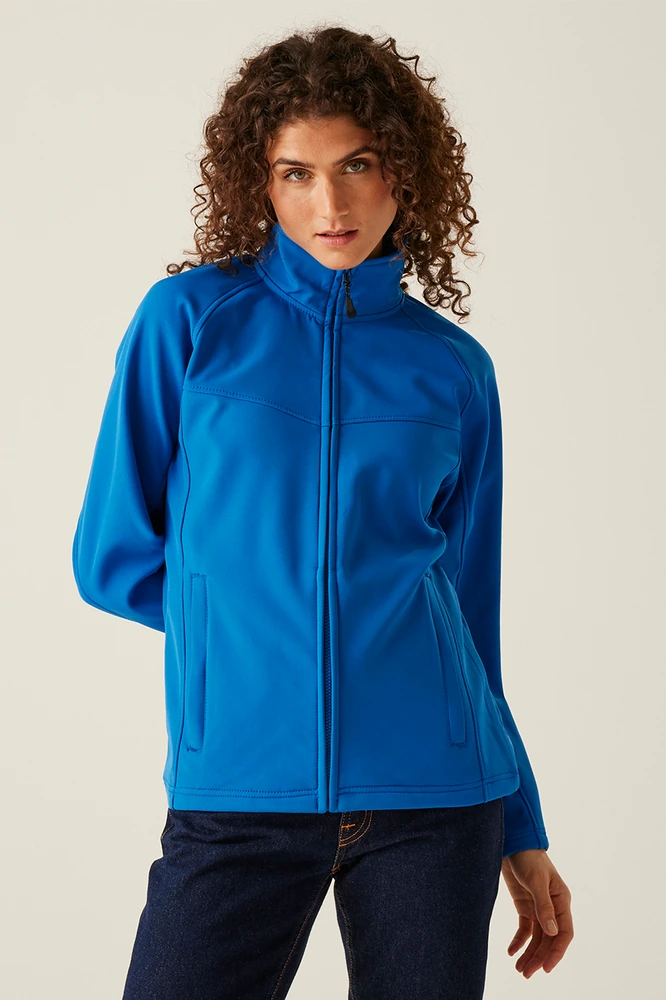 Geacă softshell damă Regatta Uproar RETRA645 · 270 g/m², poliester / elastan