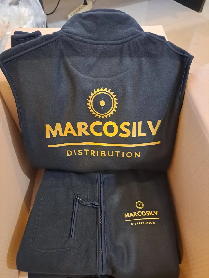 Softshell cu logo brodat